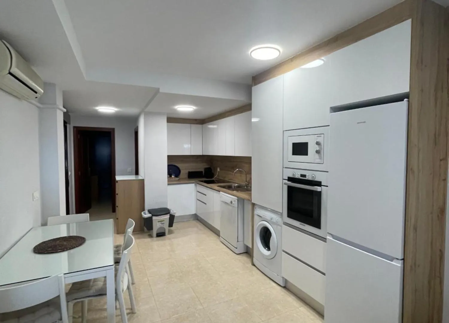 דירות Atico Con Terraza Y Vistas En קרבונראס ספרד