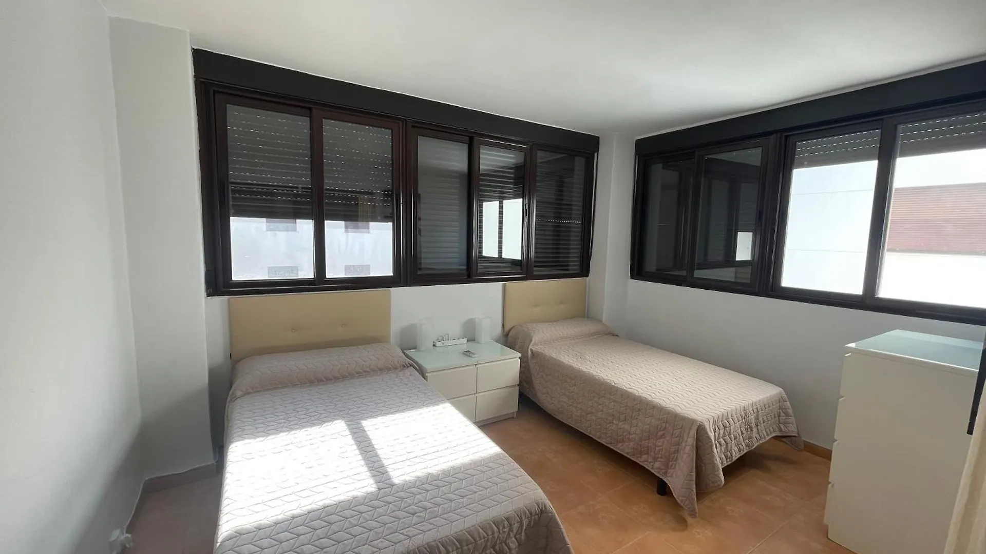דירות Atico Con Terraza Y Vistas En קרבונראס 0*,  ספרד