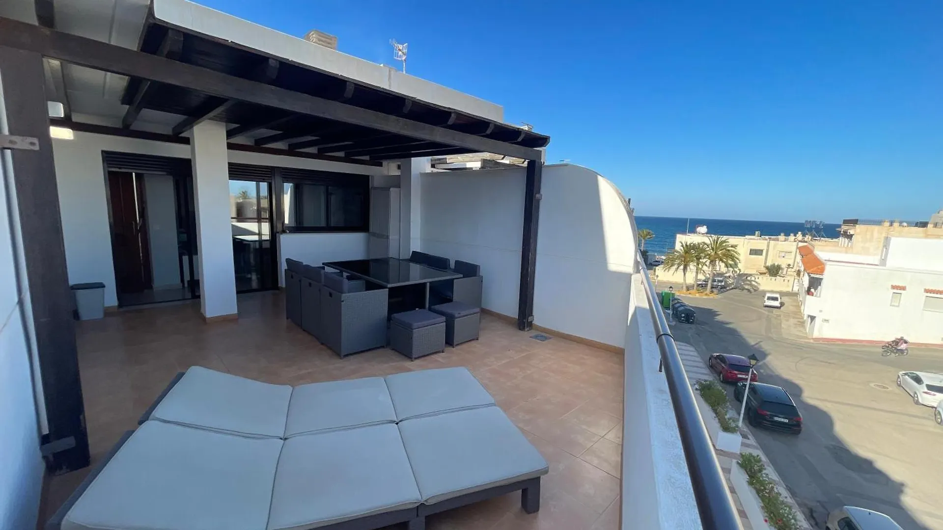 דירות Atico Con Terraza Y Vistas En קרבונראס ספרד